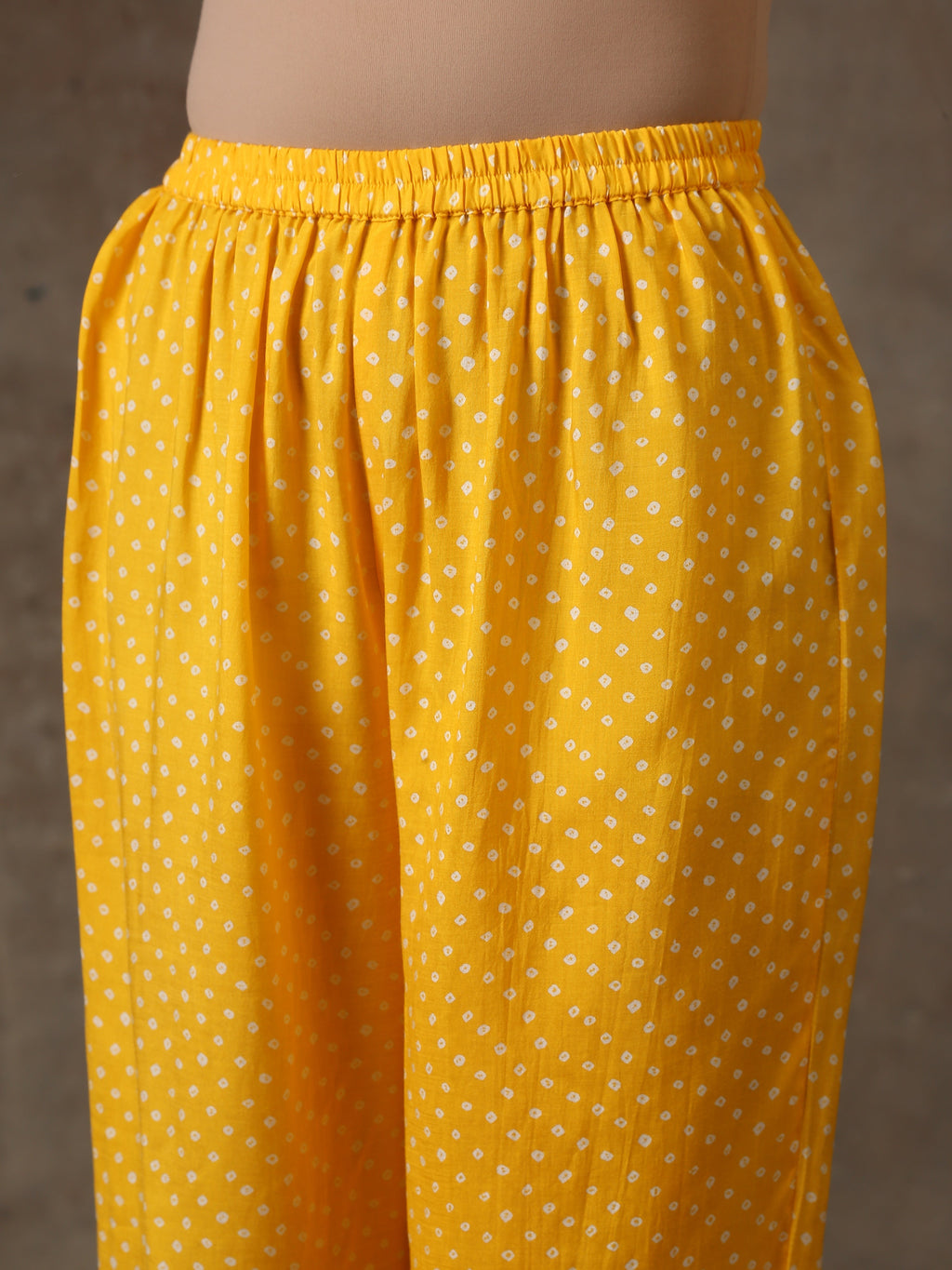 trueBrowns Yellow Bandhani Flare Printed Silk Co-Ord Set | Relove - Distacart
