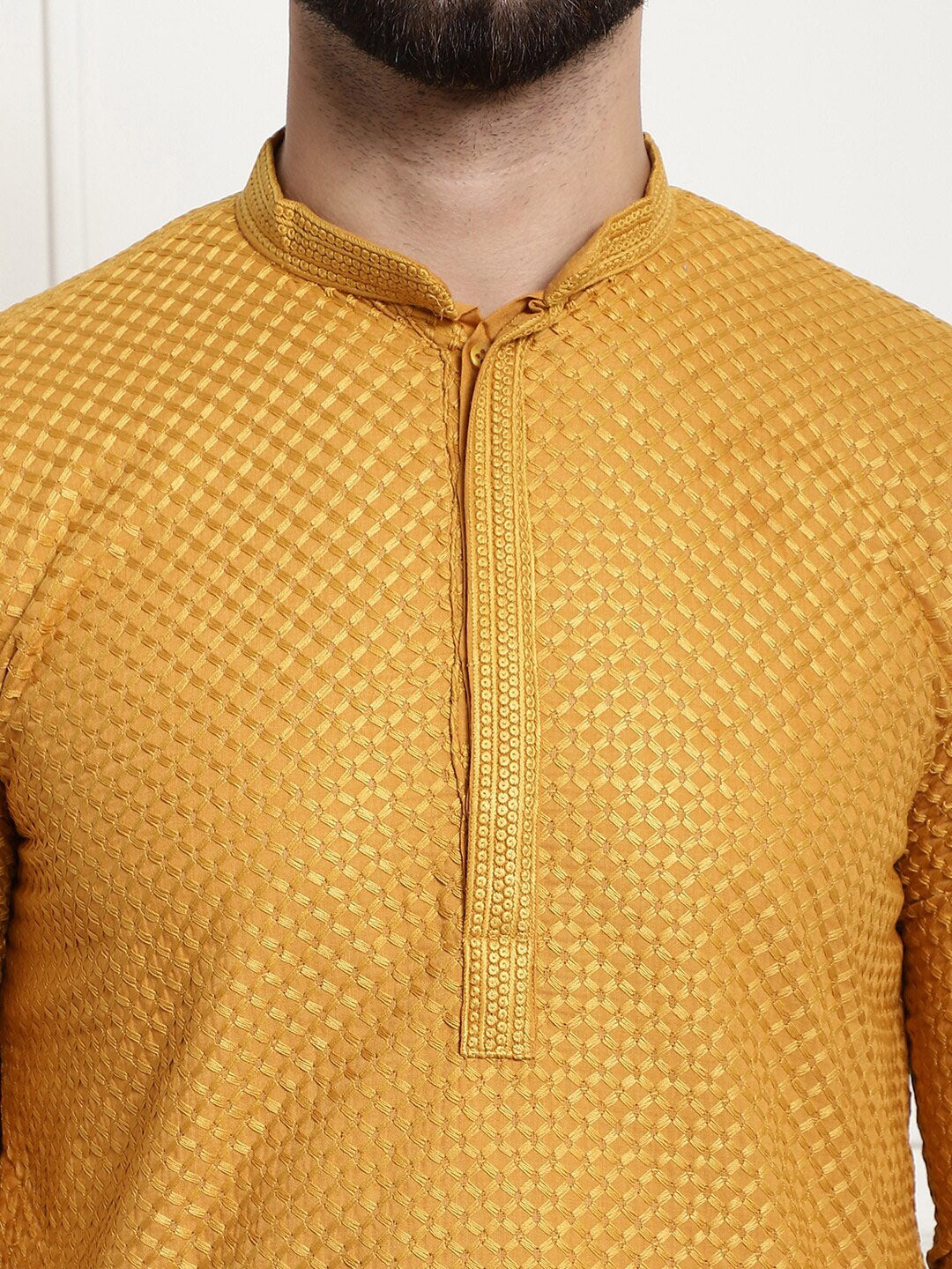 Sojanya Geometric Embroidered Thread Work Pure Cotton Straight Kurta