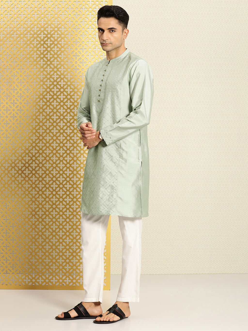 House of Pataudi Jashn Embroidered Thread Work Sequined Kurta