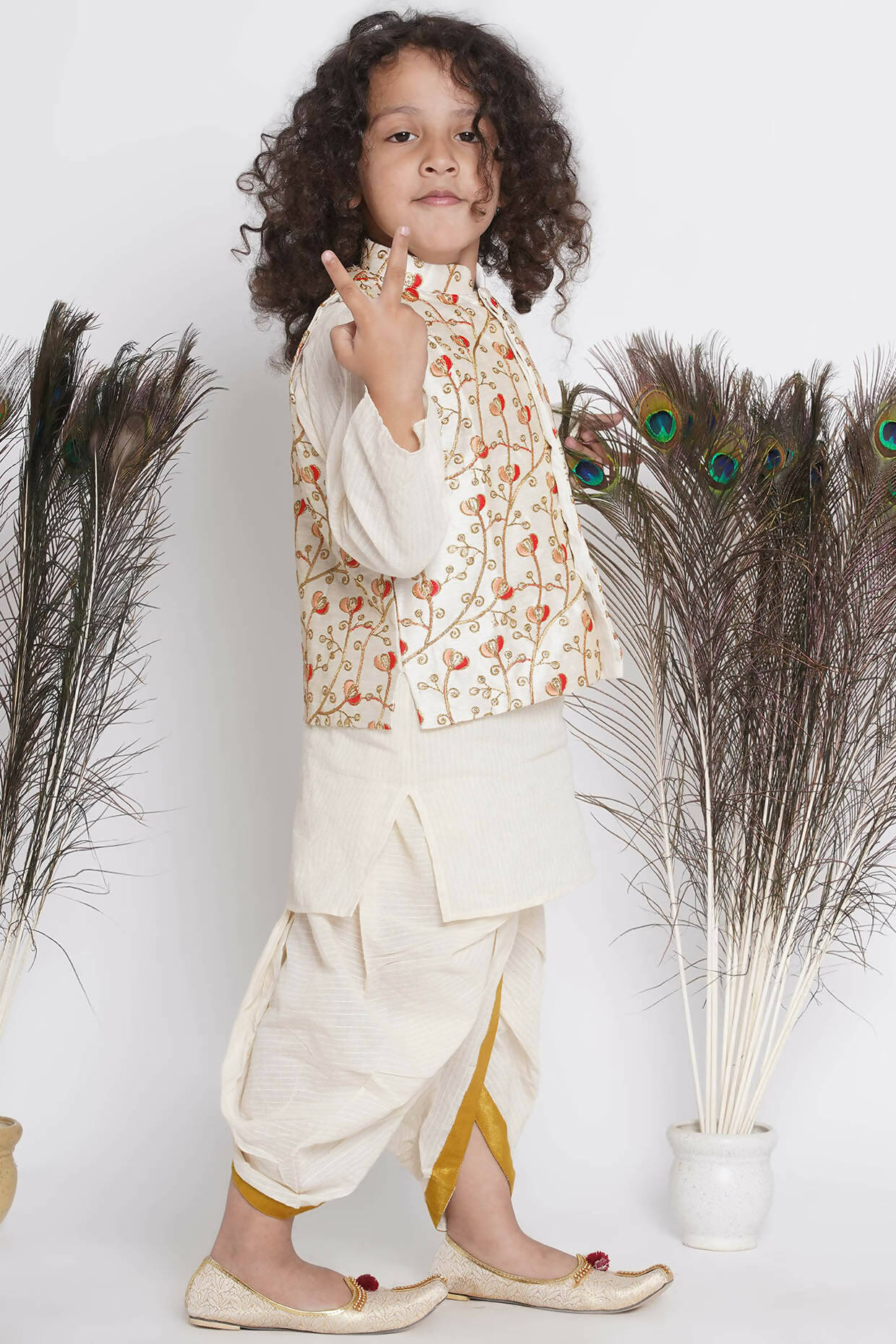 Little Bansi Banarsi Red Tulip Embroidery Jacket With Cotton Kantha kurta And Kantha Dhoti - Cream