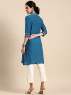 Sangria Women V-Neck Thread Work Kurta