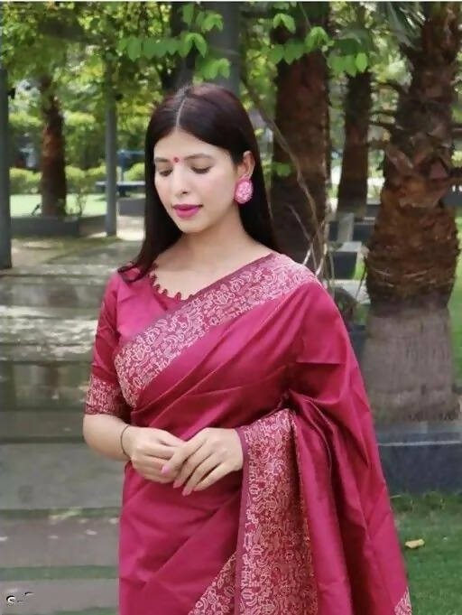 DEIANA'S Beautiful Designer Golden zari Soft Lichi Silk Saree - Maroon