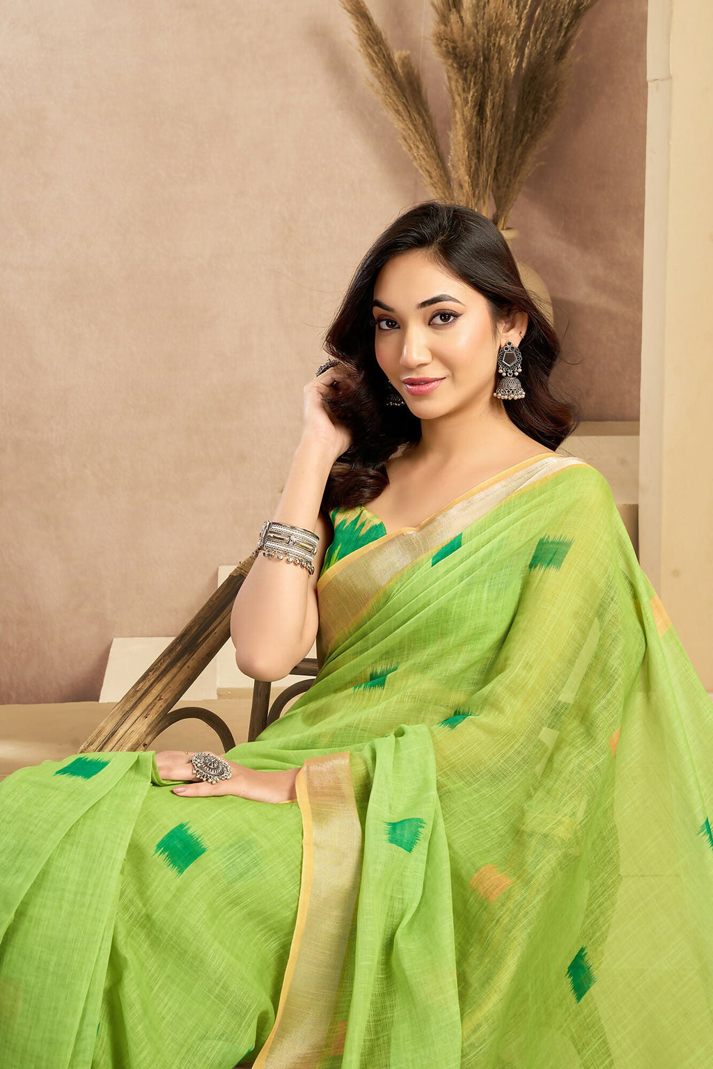 Vastranavya Mint Green Digital Printed Linen Ready To Wear Pocket Saree with Unstitched Blouse - Distacart