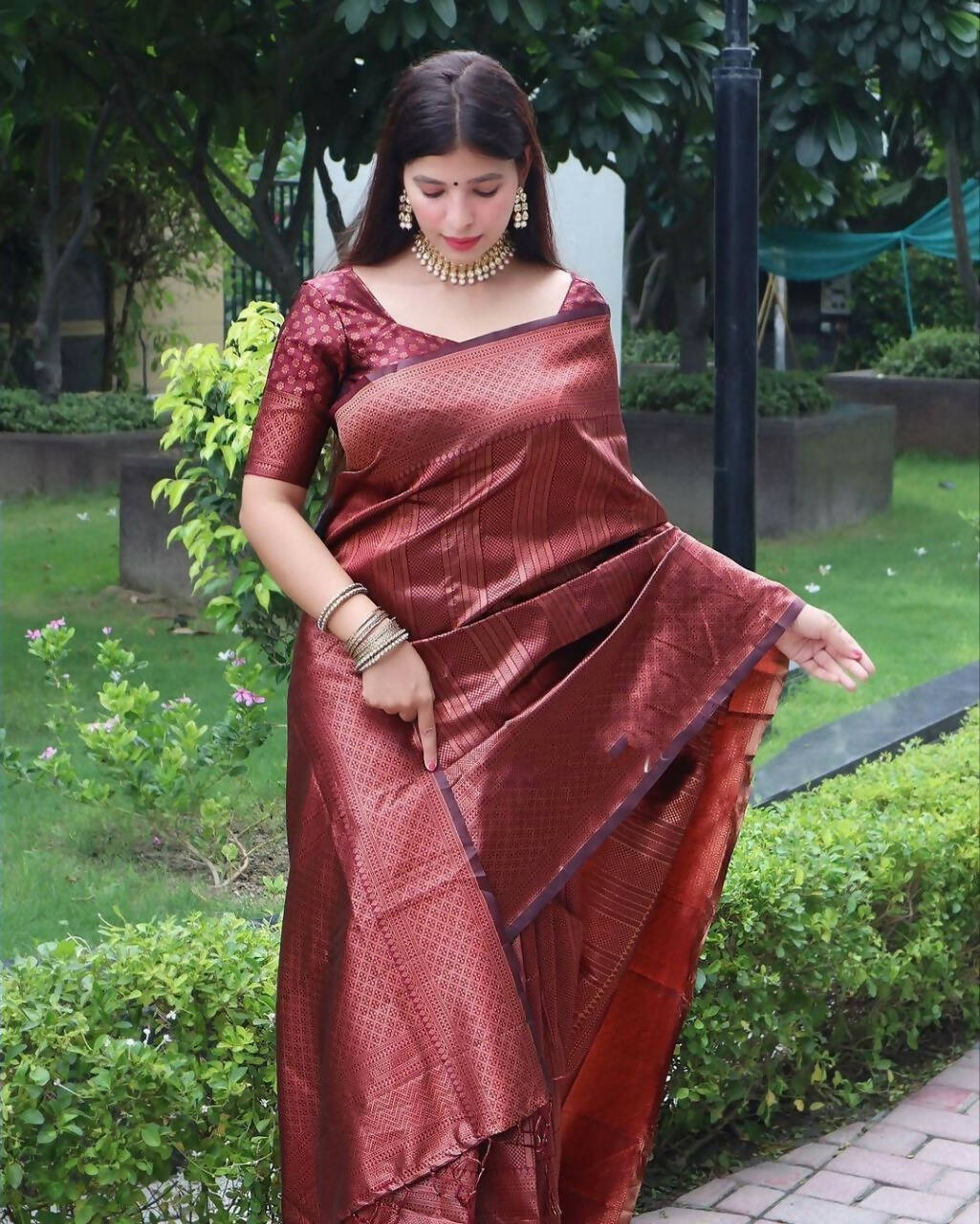 DEIANA'S Beautiful Designer Golden zari Soft Lichi Silk Saree - Maroon