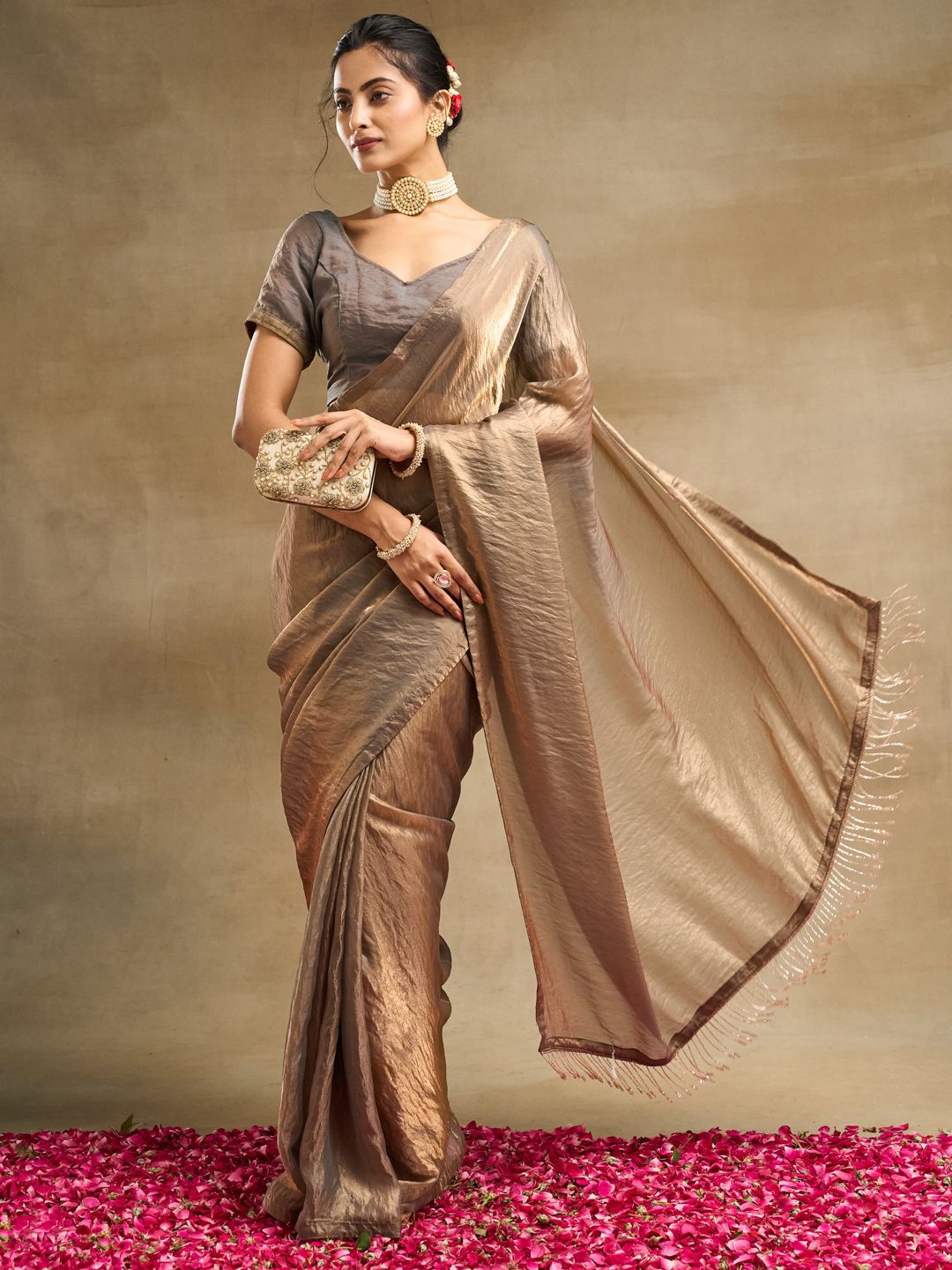 kasee Embellished Zari Silk Blend Saree - Distacart
