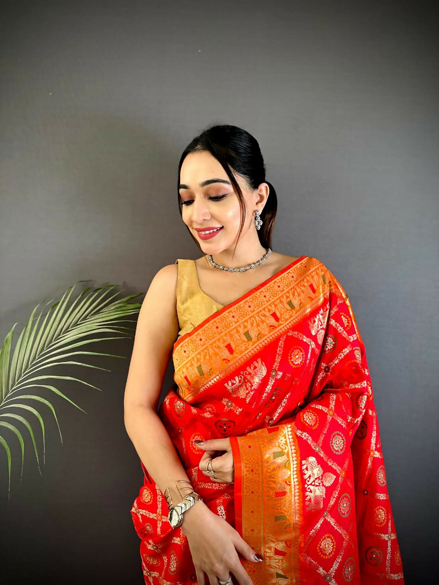 Joban Fashion Red Butti Motifs Soft Silk Patola Saree - Distacart