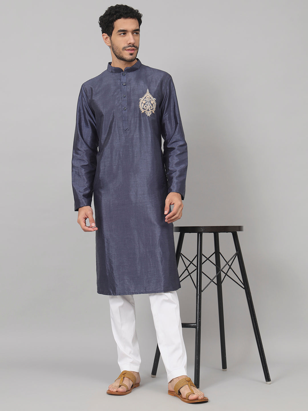 Classic Silk Kurta With Motif Embroidery by Hilo Design