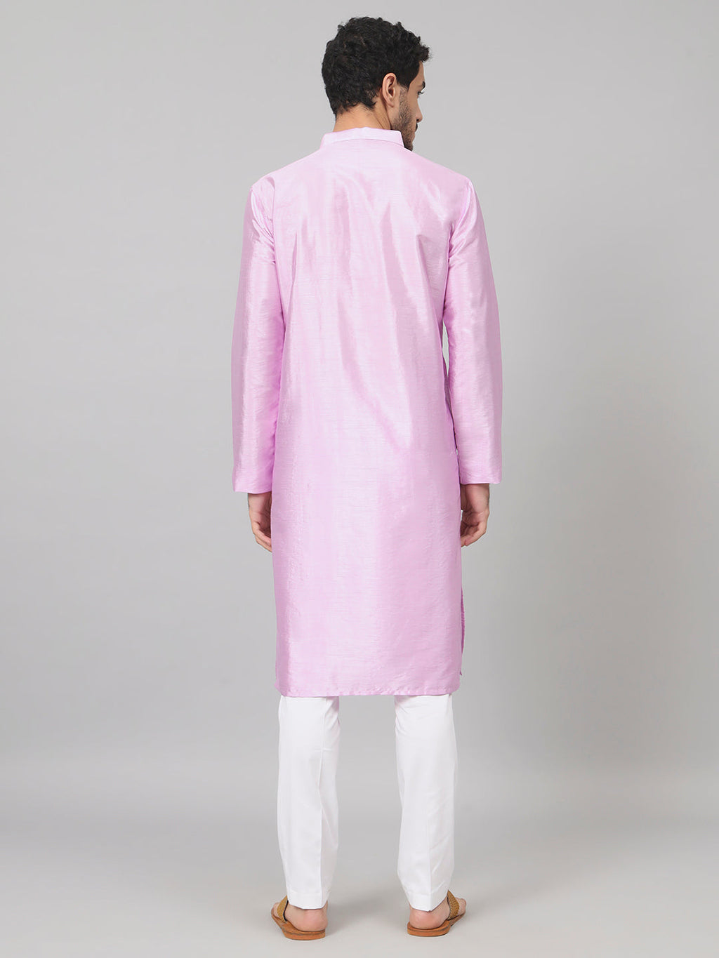 Silk Embroidered Kurta With Twilight Threads by Hilo Design