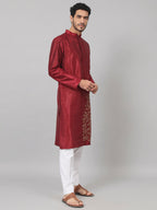 Classic Silk Kurta With Leaves Embroidery by Hilo Design