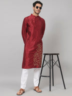 Classic Silk Kurta With Leaves Embroidery by Hilo Design