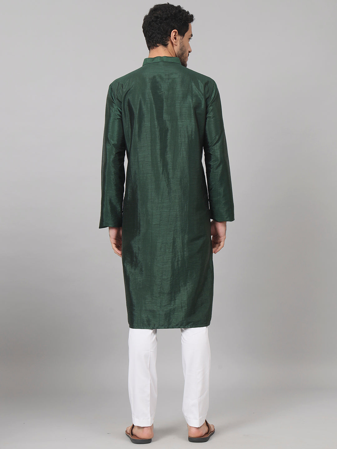 Evergreen Silk Kurta With Patch Embellishments by Hilo Design
