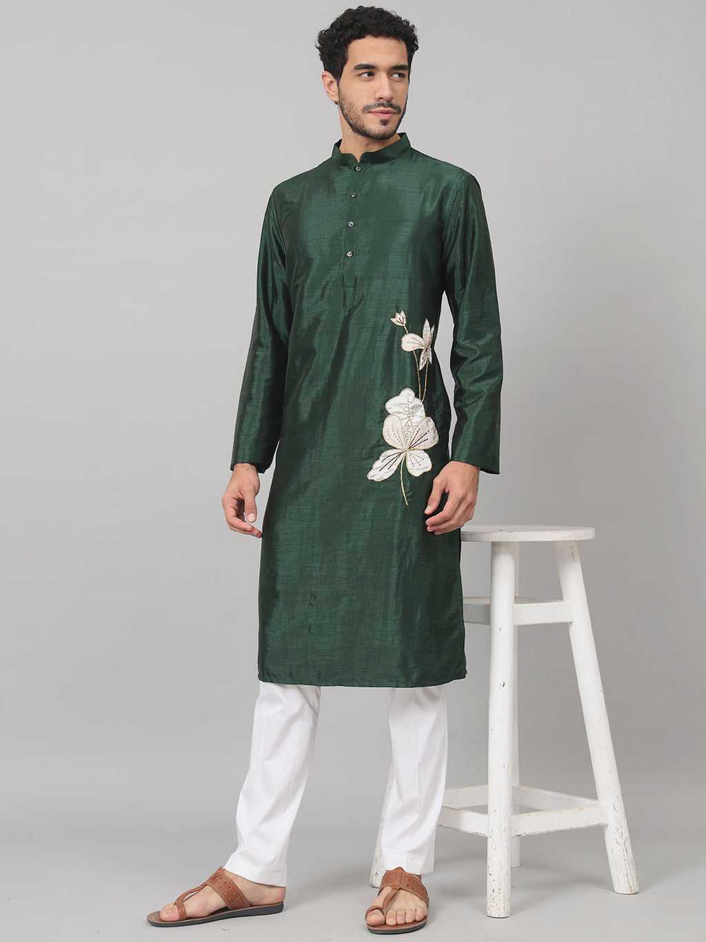 Evergreen Silk Kurta With Patch Embellishments by Hilo Design