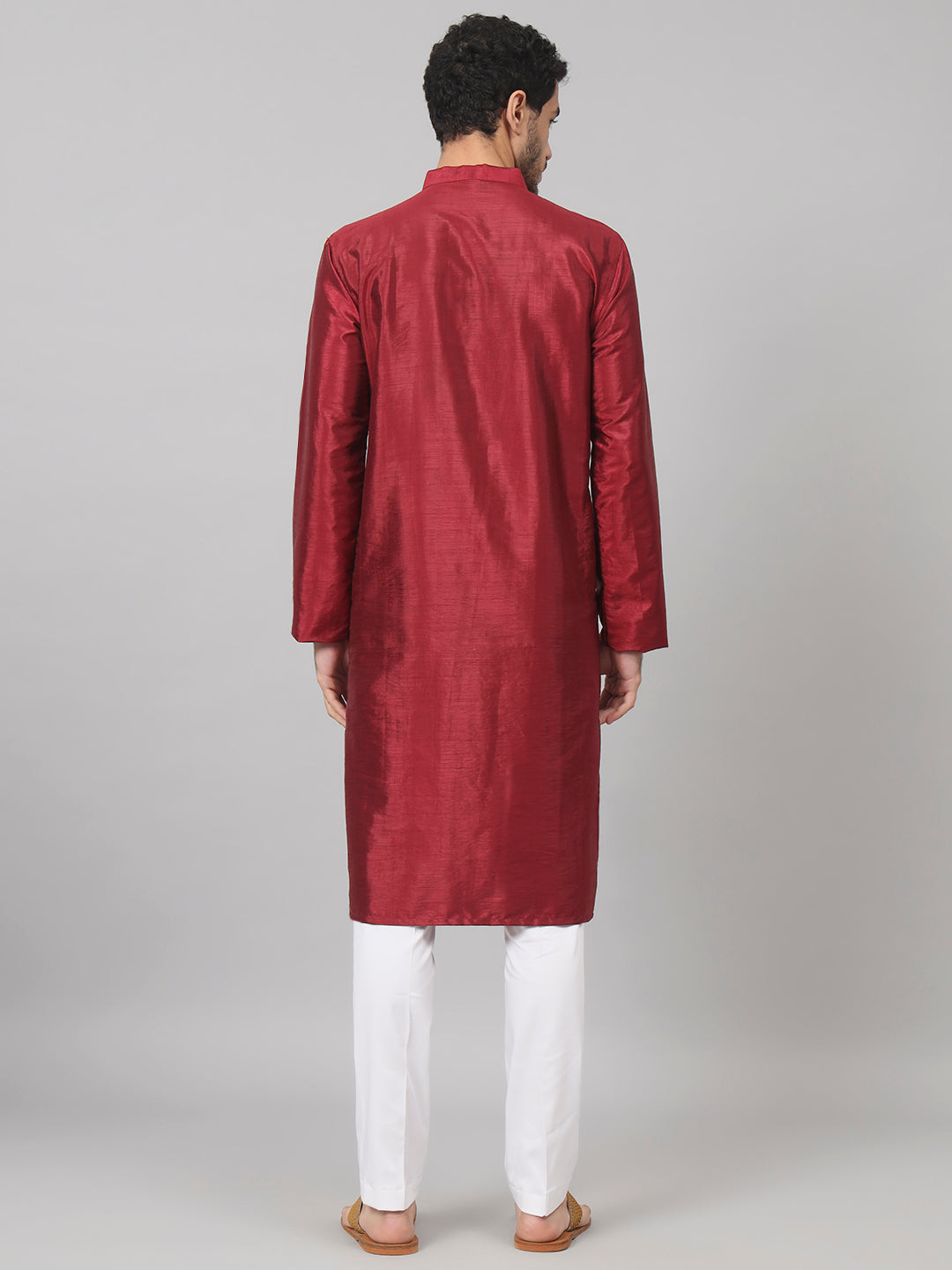 Traditional Neckline Embroidered Silk Kurta by Hilo Design