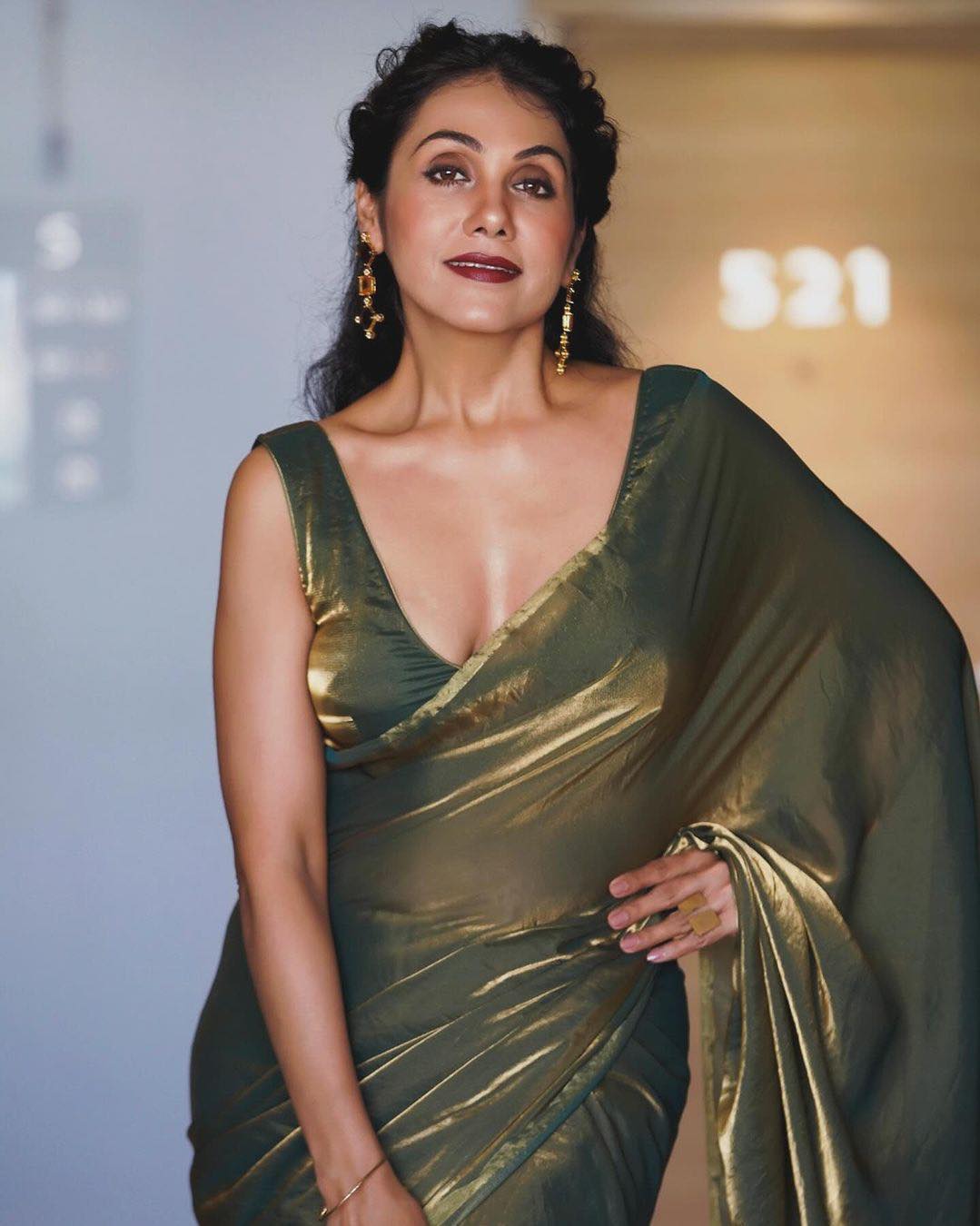 Lorenvalley Fashion Sheded Green Fendy Silk Wedding And Partywear Saree