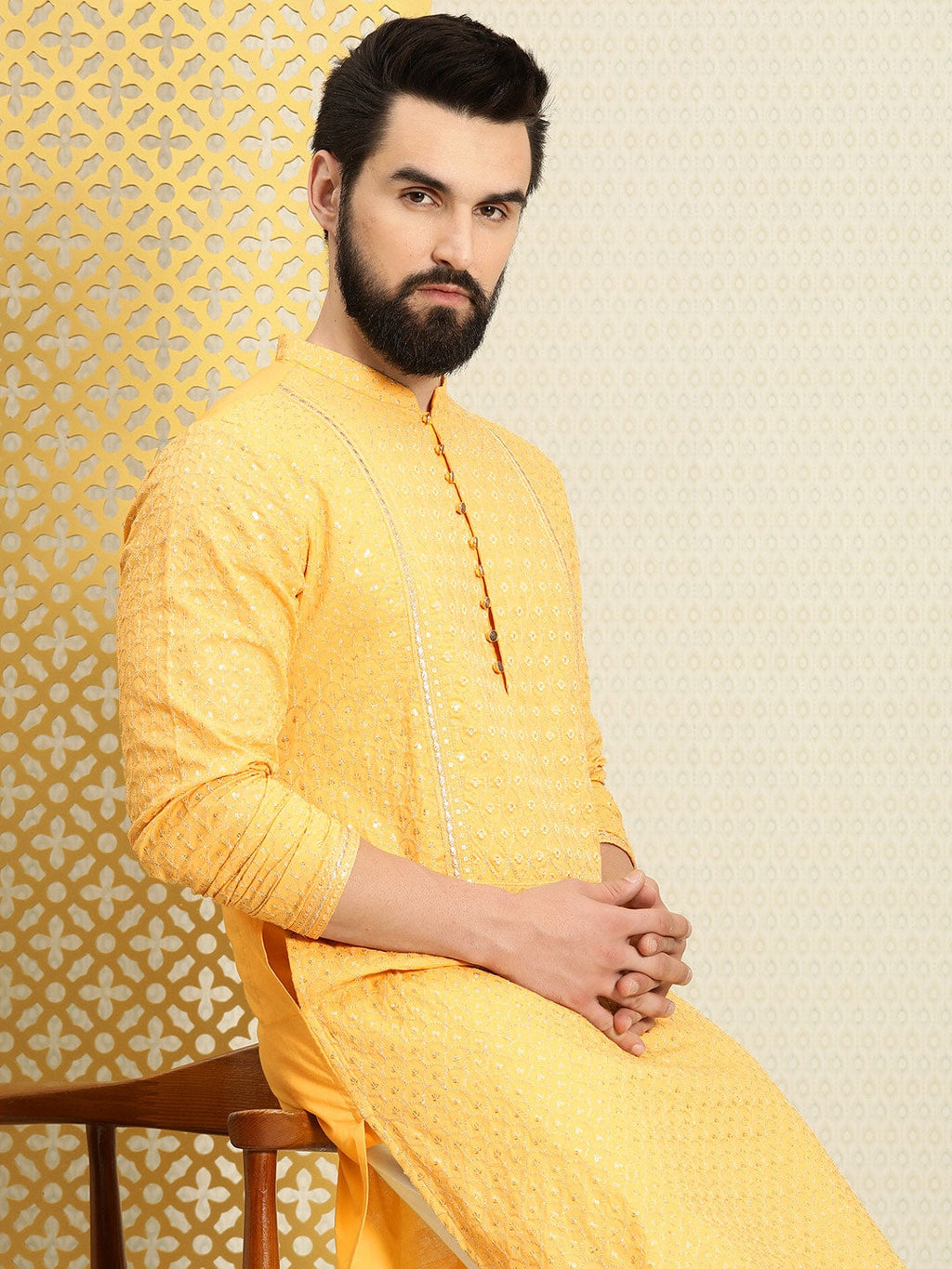 House of Pataudi Jashn Sequinned Embroidered Straight Kurta