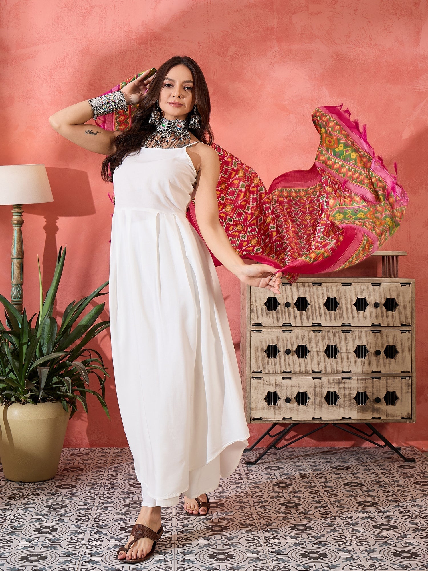 InWeave White Strappy Kurta Set Pink Patola Dupatta - Distacart