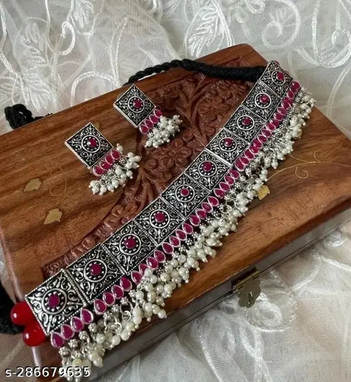 Tehzeeb Creations Women Silver Plated Necklace With Beads And Pearl