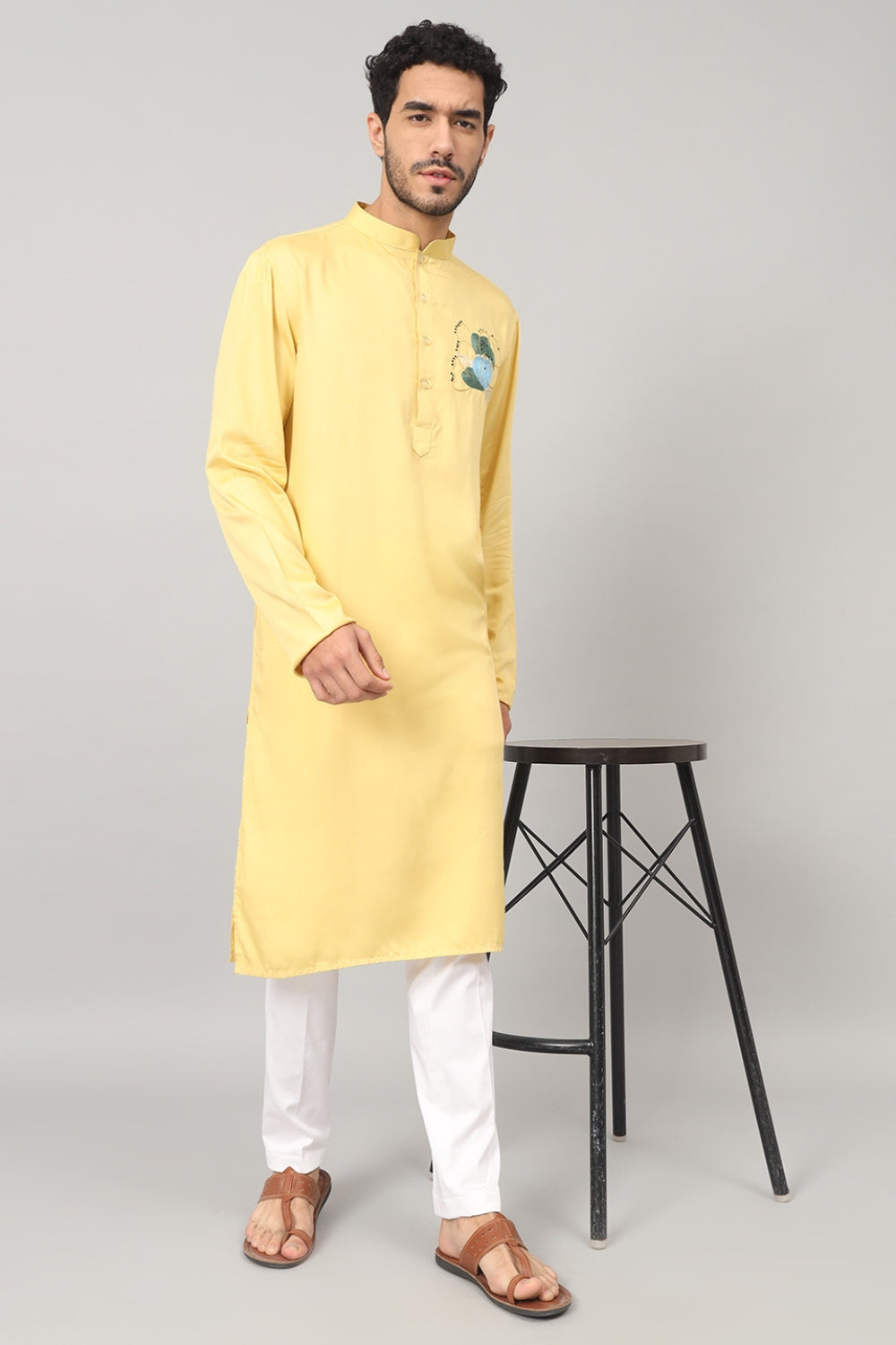 Abstract Embroidered Cotton Kurta by Hilo Design