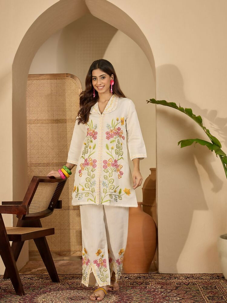 Joban Fashion Women Cream Roman Silk Embroidered Stitched Kurta Set - Distacart