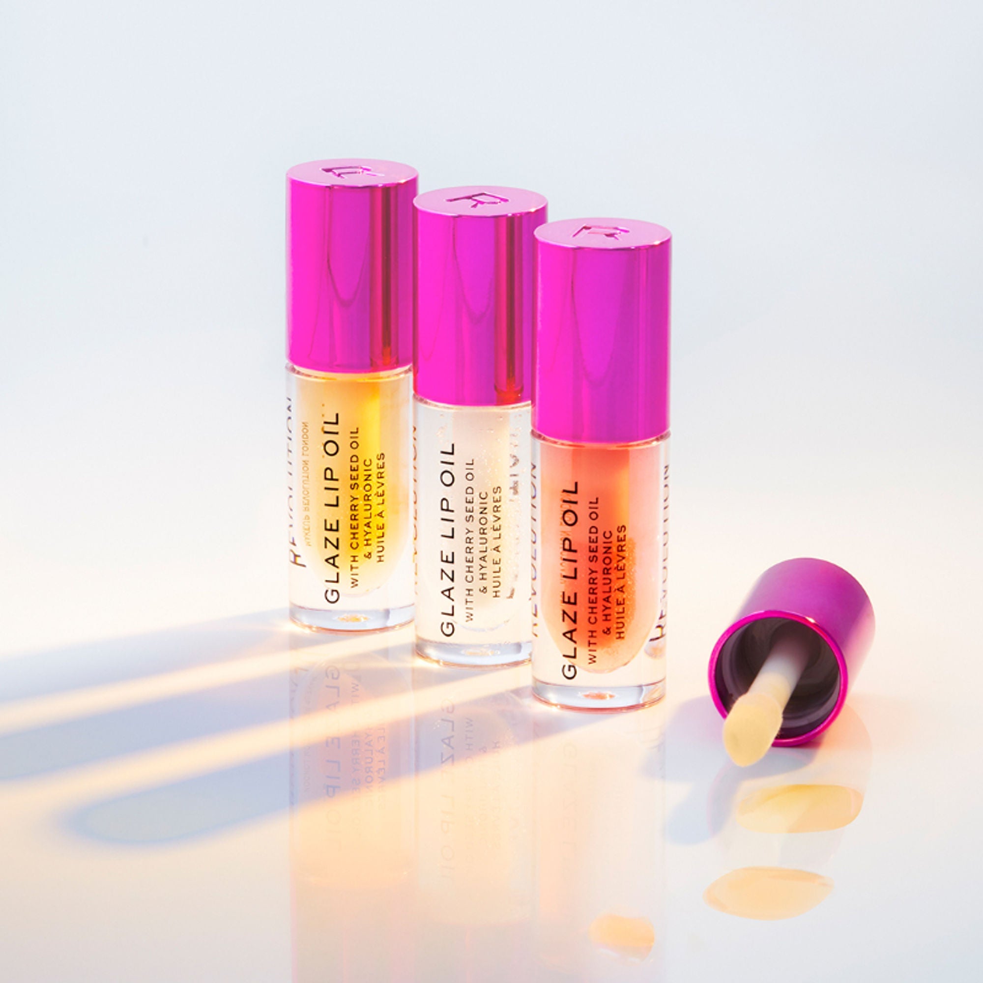 Makeup Revolution Glaze Lip Oil Intense Nourishment With Hyaluronic Acid Vitamin E - Getaway Terracotta