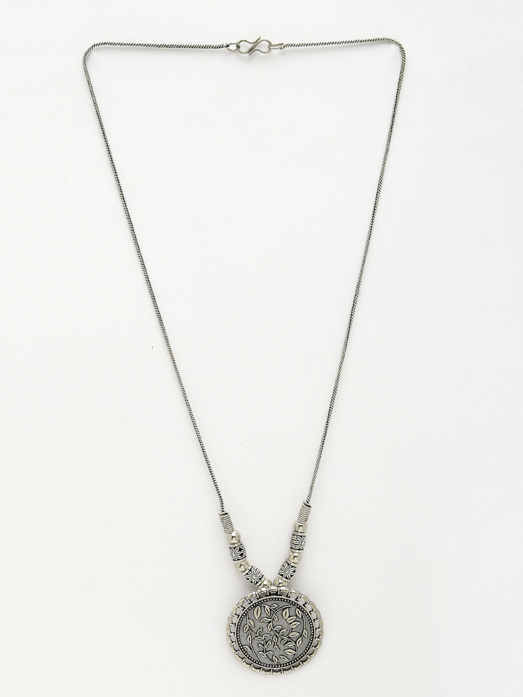 NVR Women's Silver-Toned Circular Shape Pendant with Chain