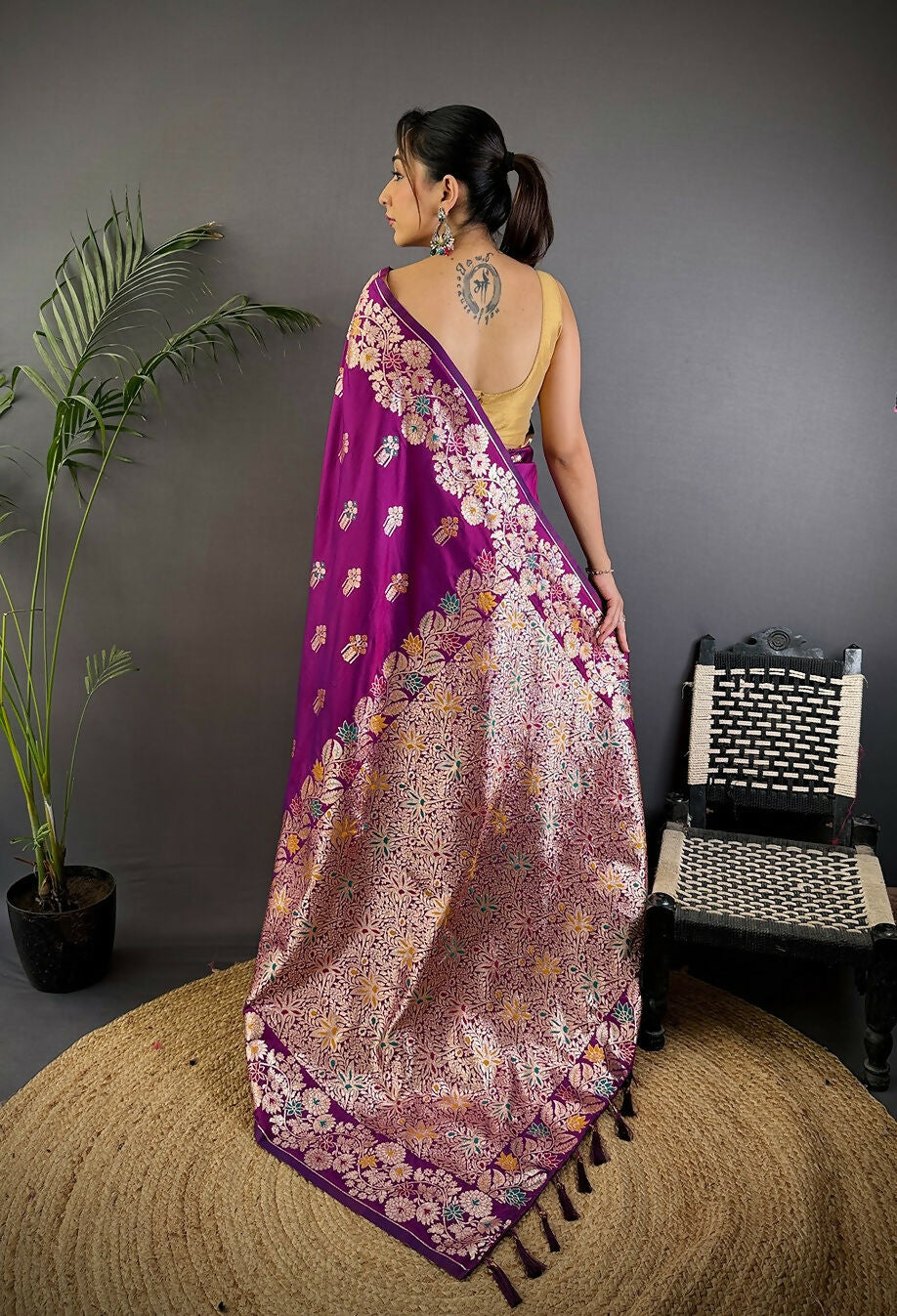 Joban Fashion Meenakari Magenta Woven Soft Silk Saree - Distacart
