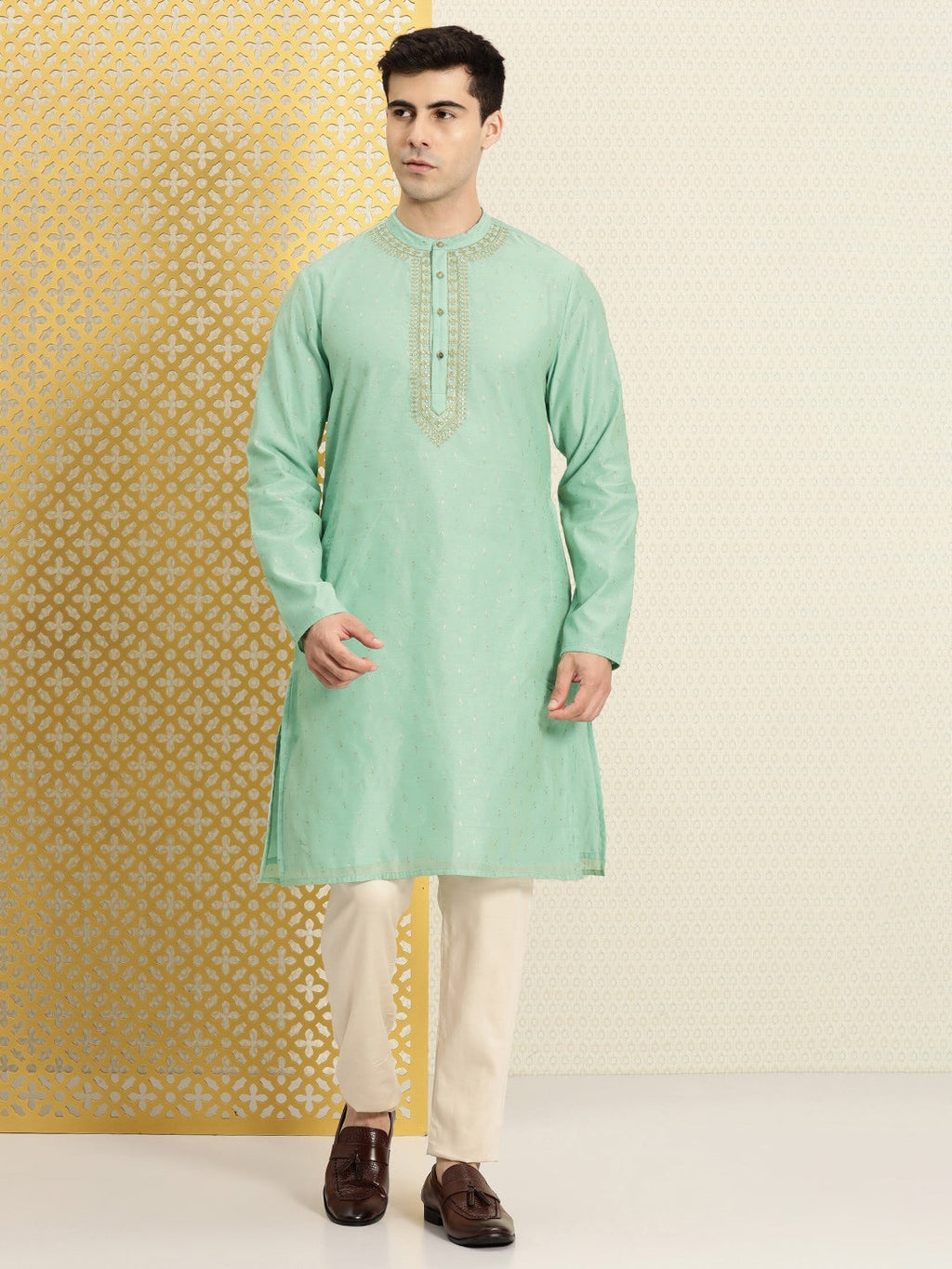 House of Pataudi Floral Printed Sequined Yoke Design Jashn Kurta