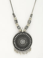 NVR Women's Silver-Toned Circular Shape Pendant with Chain