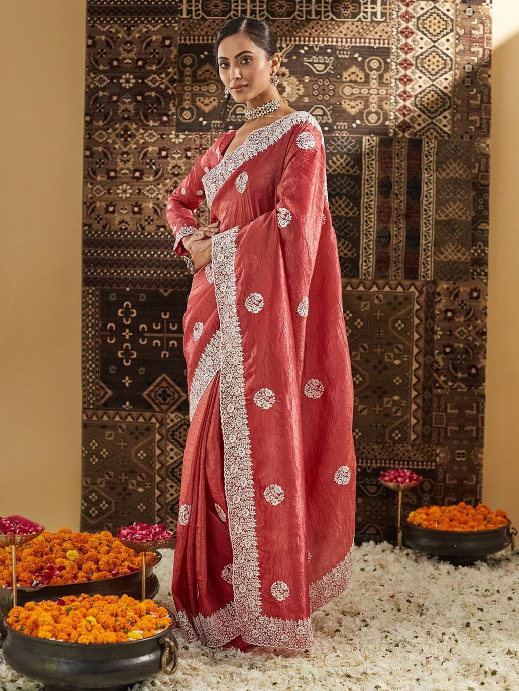 kasee Floral Chikankari Silk Blend Saree - Distacart
