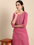 Sangria Women Geometric Embroidered Thread Work Kurta