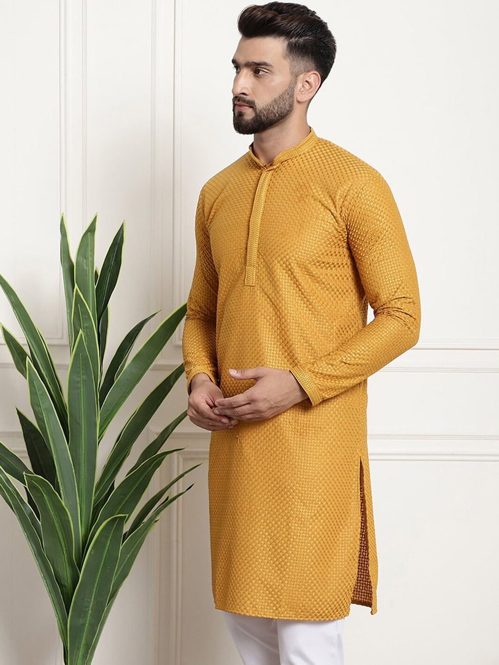 Sojanya Geometric Embroidered Thread Work Pure Cotton Straight Kurta