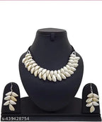 Tehzeeb Creations Women's White Seap Design Necklace Set