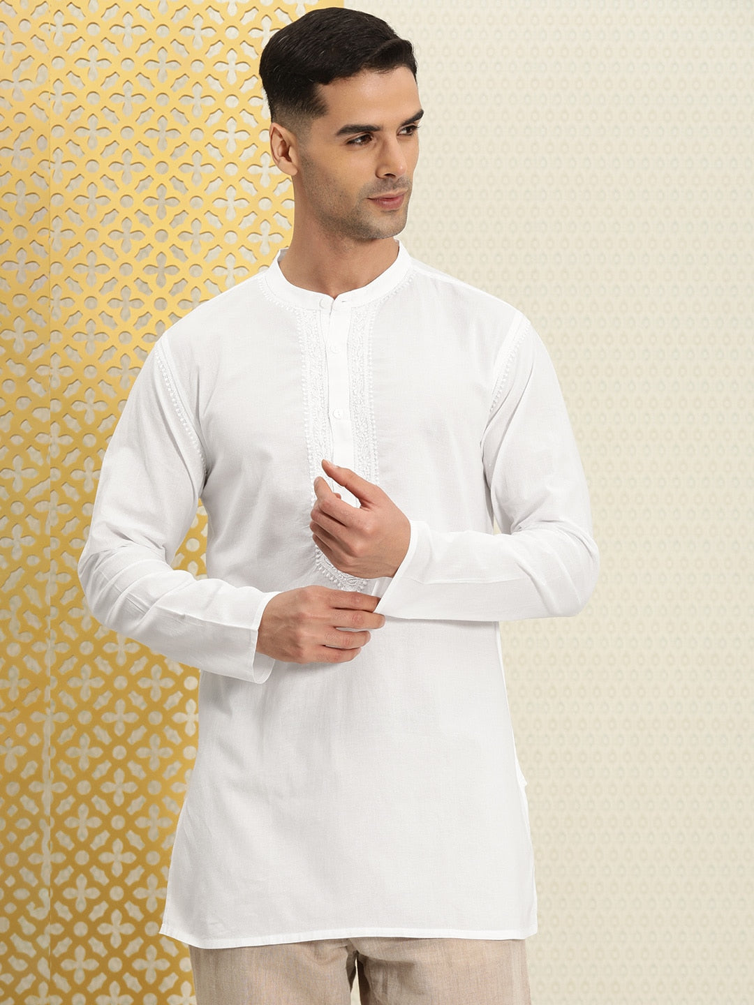 House of Pataudi Men Pure Cotton Solid Chikankari Jashn Short Kurta