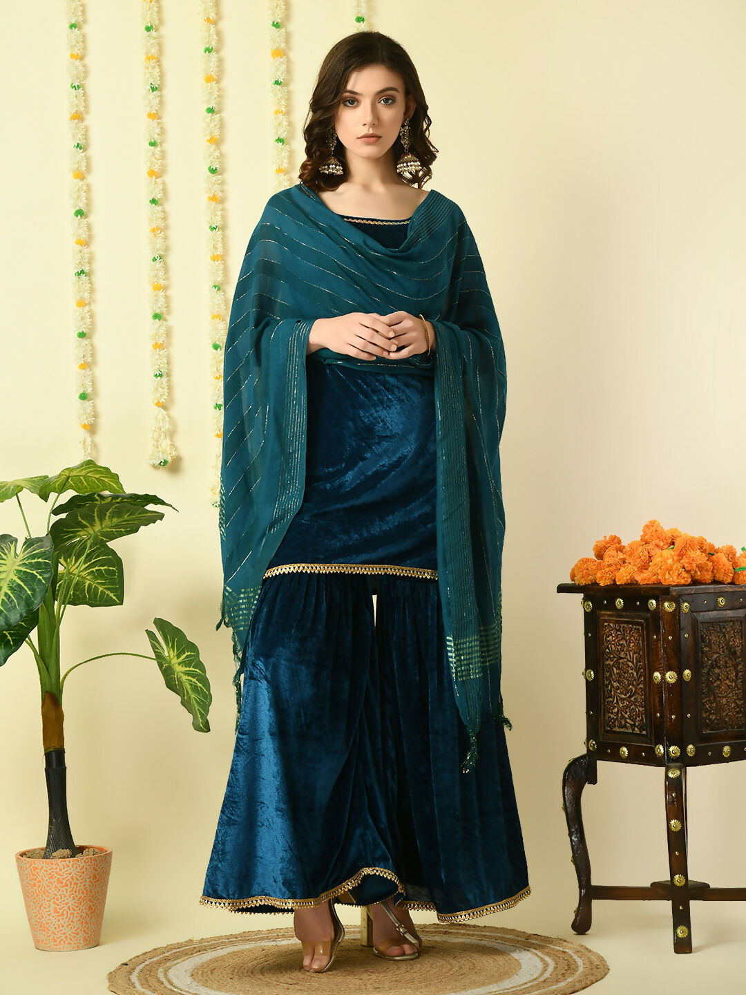 Myshka Women's Teal Velvet Kurti & Sharara With Dupatta Party Sets