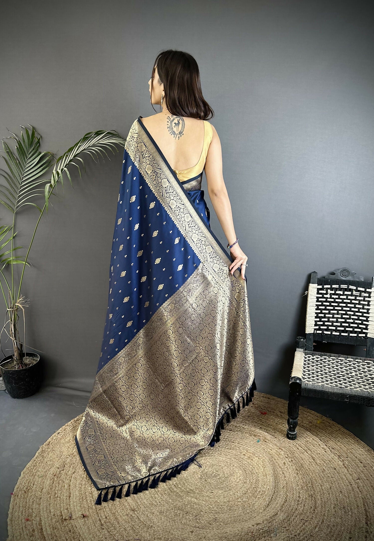 Joban Fashion Navy Blue Zari Weaving Motif Lichi Silk Banarasi Silk Saree - Distacart