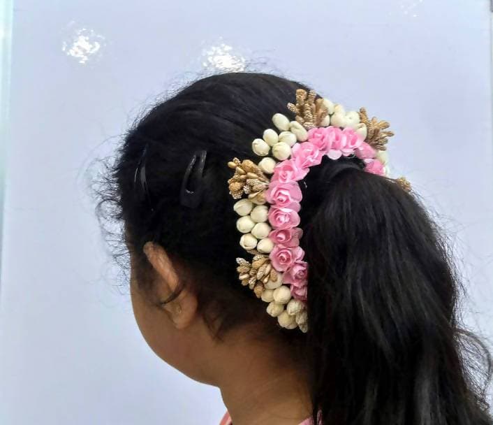 Baby Pink Rose & Gold Gajra