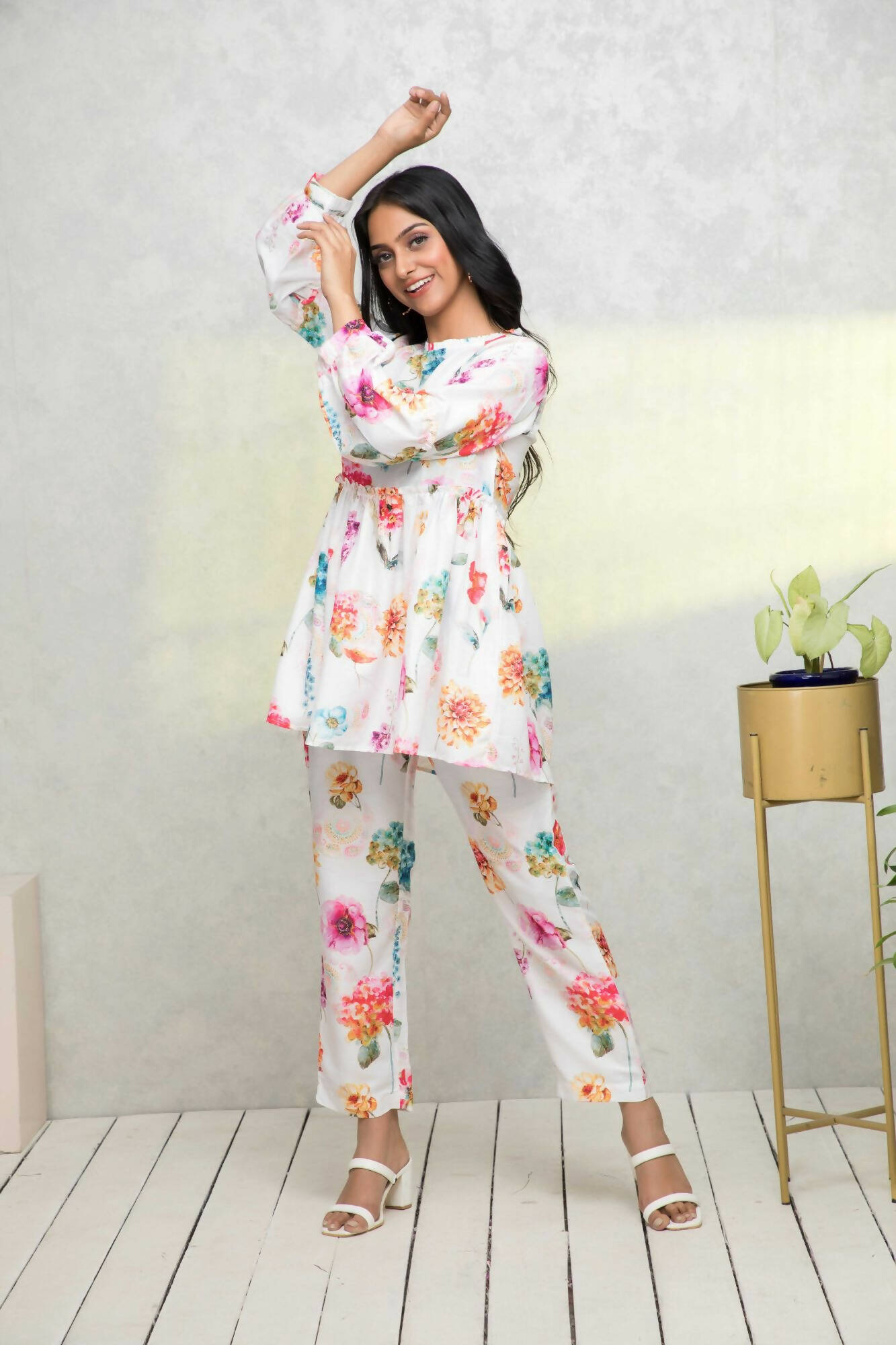 Myshka Women White Printed Romantic Florals Co-Ords - Distacart