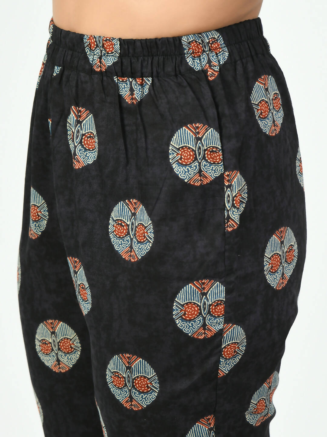 Myshka Women's Black Printed Kurta With Trouser