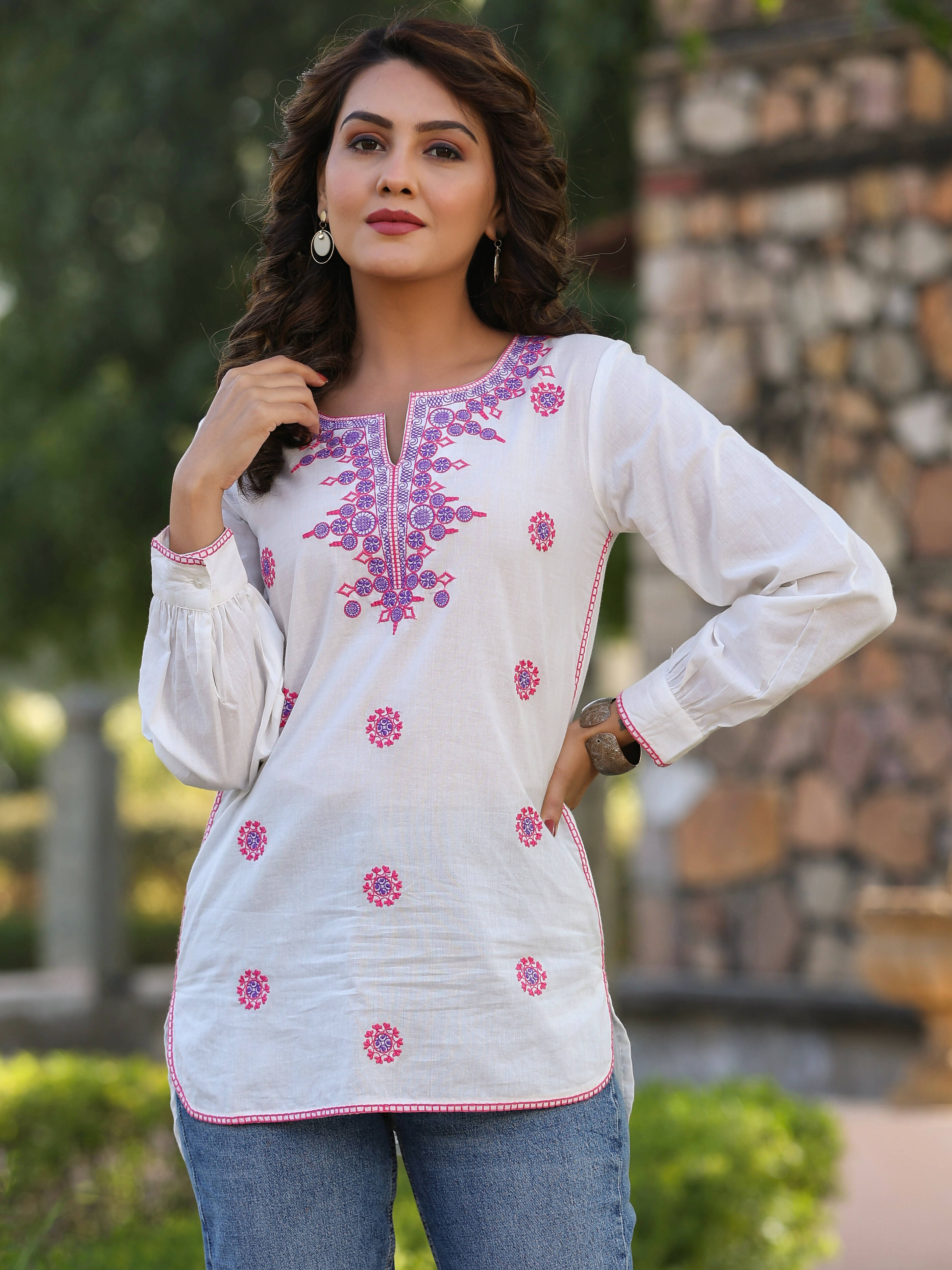 Juniper Women's Off-White Cambric Solid Embroidered Tunic - Distacart