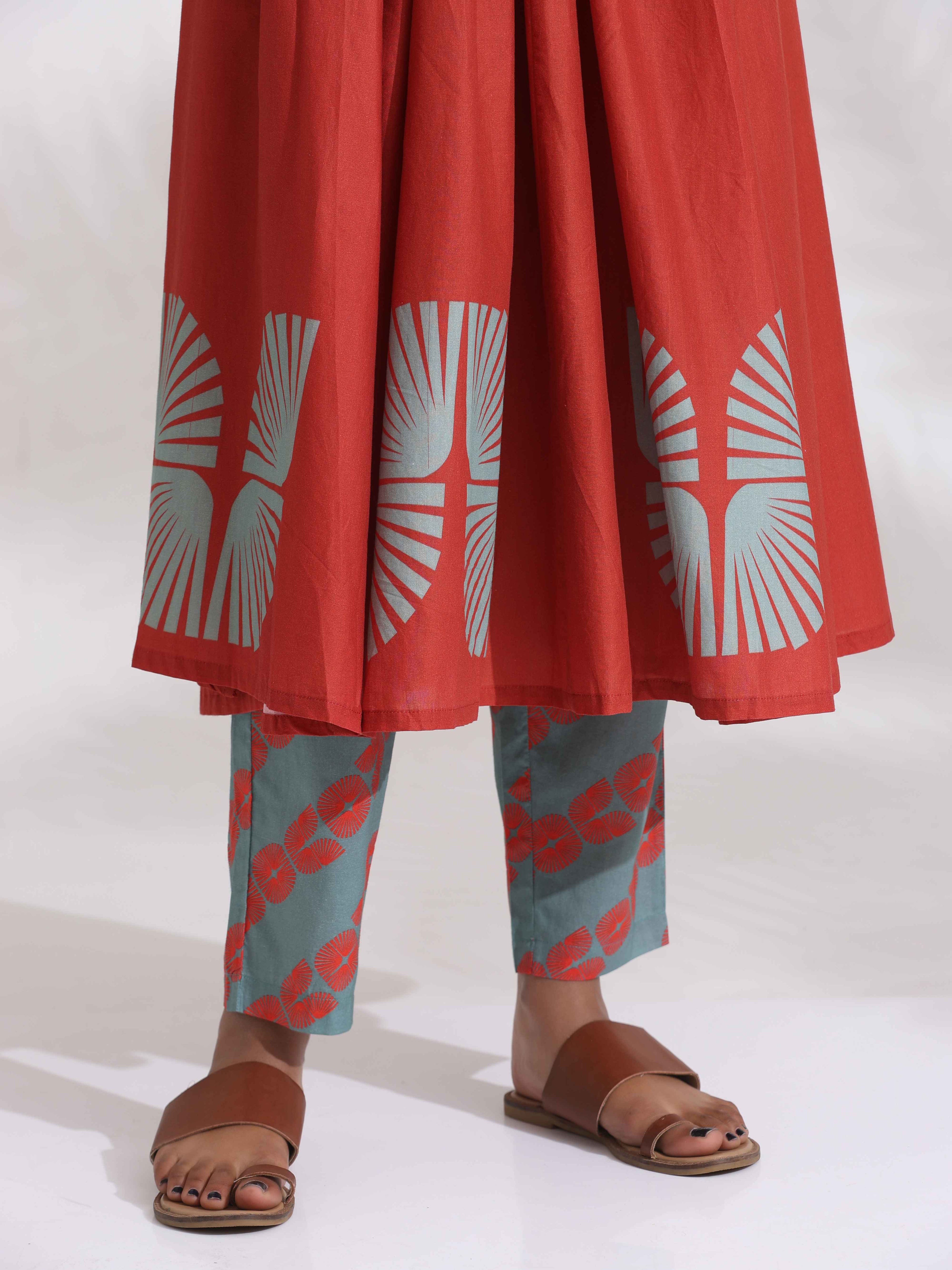 trueBrowns Red Cotton Print Flared Kurta Set - Distacart