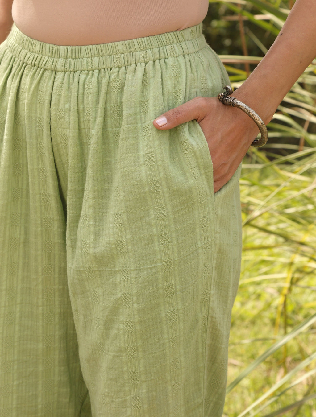 trueBrowns Green Cotton Embroidered Kurta Set - Distacart