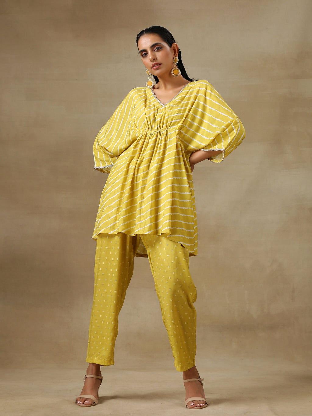 trueBrowns Lime Green Bandhani Printed Silk Drop Shoulder Co-Ord Set | Relove - Distacart