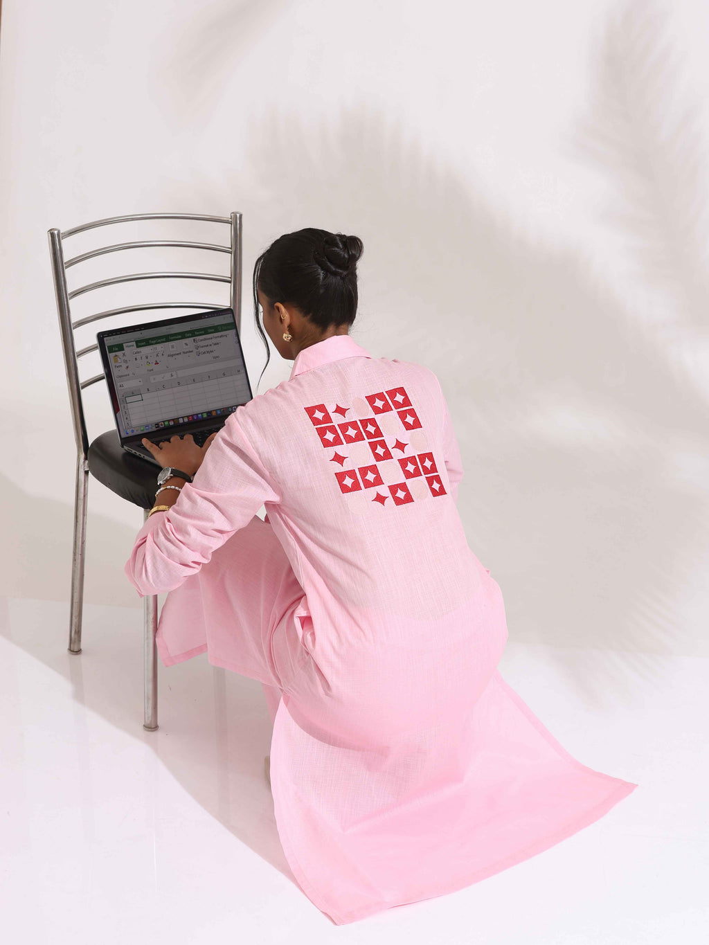 trueBrowns Pink Cotton Embroidered Kurta Set - Distacart