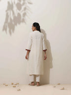 trueBrowns Off-White Cotton Linen Kurta Pant Set - Distacart