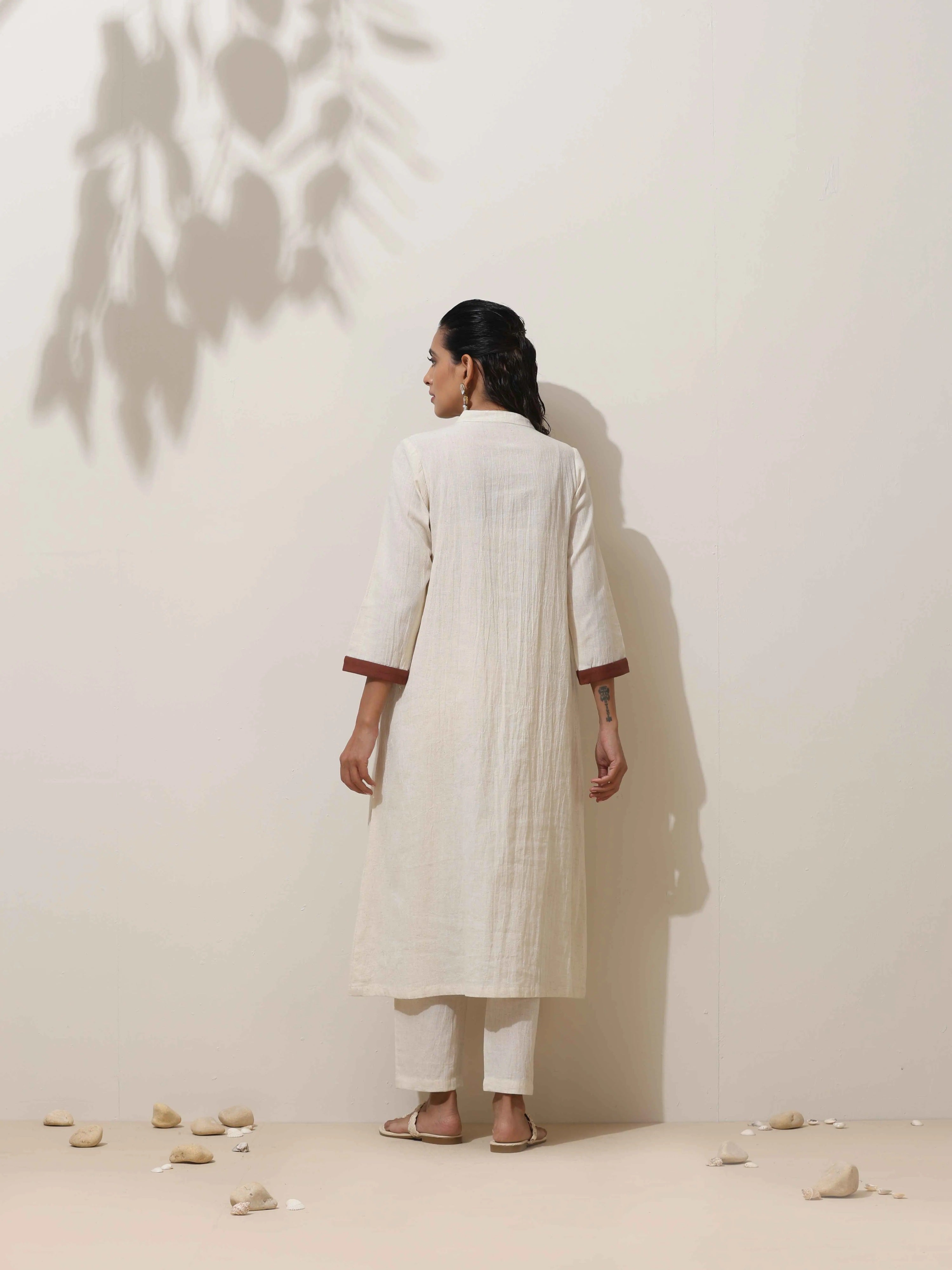 trueBrowns Off-White Cotton Linen Kurta Pant Set - Distacart