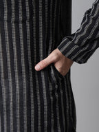 Even Apparels Black Pure Cotton Kurta With Band Collar - Distacart