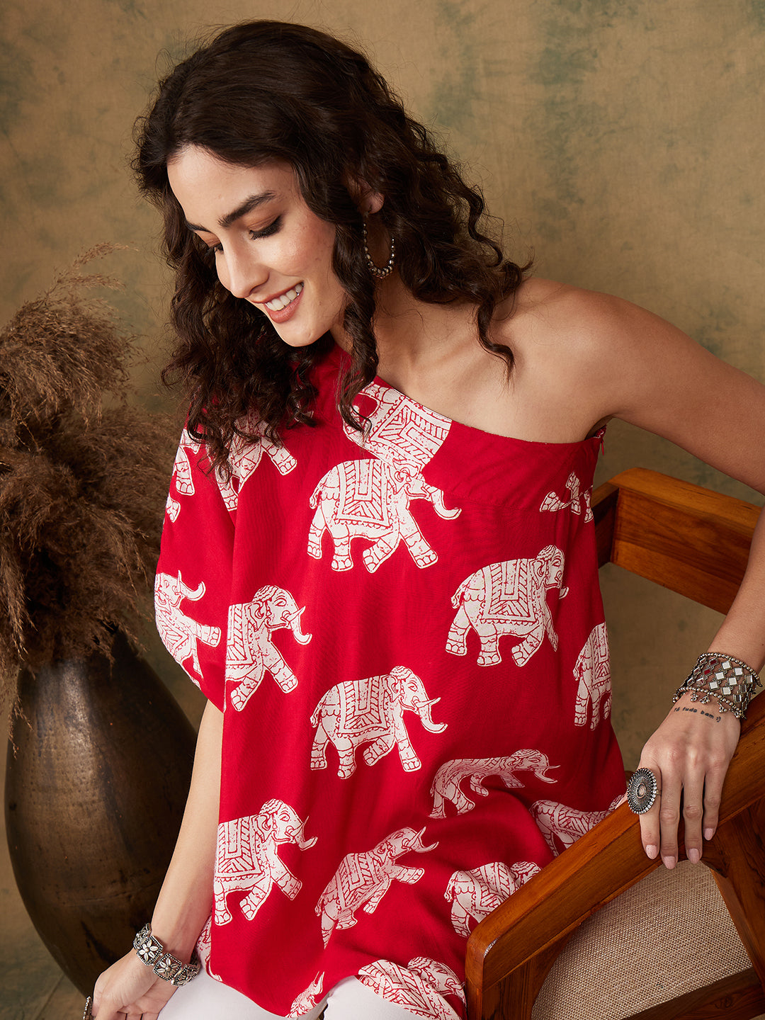 InWeave Women's Red Elephant Print Oneshoulder Top