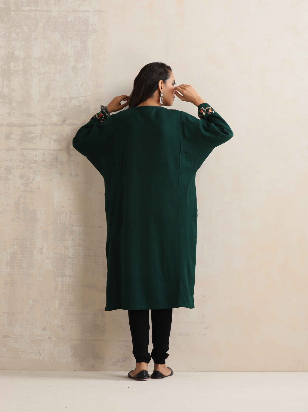 trueBrowns Green Kashmiri Embroidered Woollen Phiran Kurta - Distacart