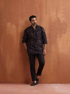 trueBrowns Men's Black Floral Printed Short Kurta