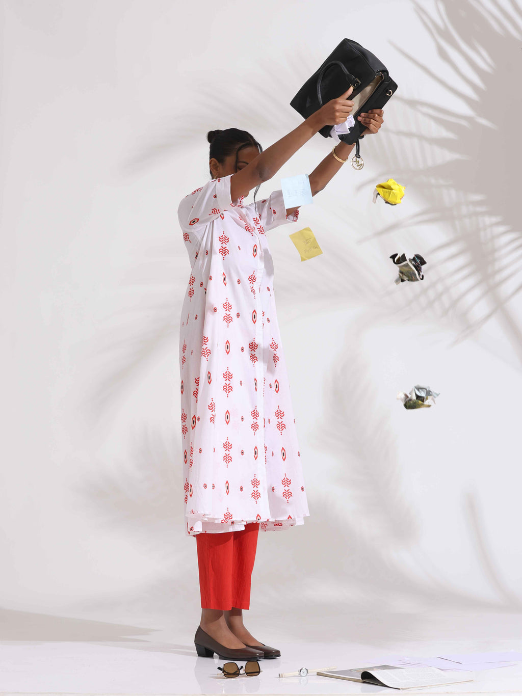 trueBrowns White Cotton Print Flared Kurta Set - Distacart